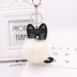 *BELVA* Ivory x Black Cat Fashion Keychain Ring